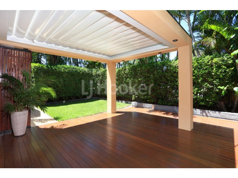 1/95 Pohlman Street, Southport QLD 4215