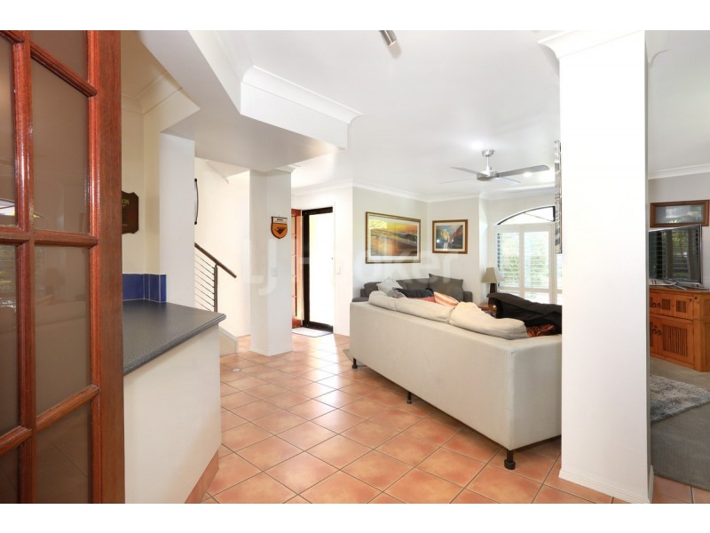 1/95 Pohlman Street, Southport QLD 4215