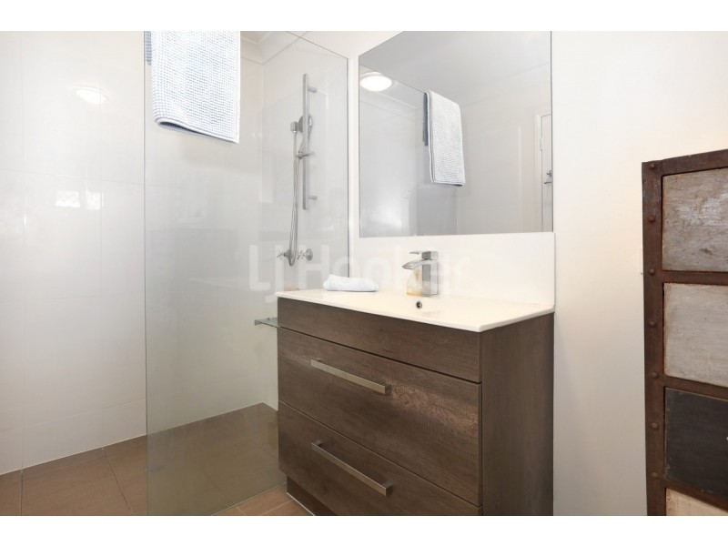 27 Numbat Court, Coombabah QLD 4216