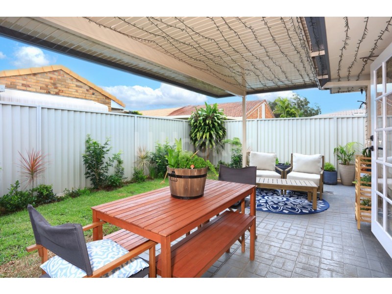 27 Numbat Court, Coombabah QLD 4216