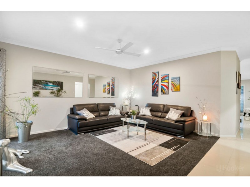 21 Siena Place, Coombabah QLD 4216