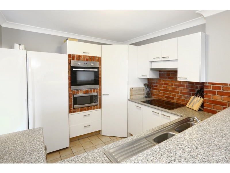 14/65 Bayview Street, Runaway Bay QLD 4216