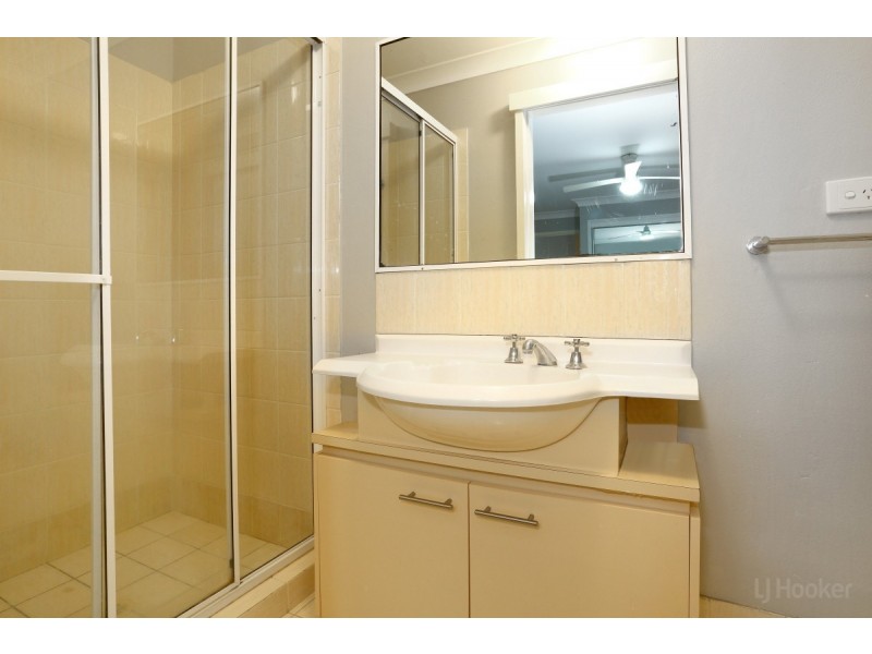 14/65 Bayview Street, Runaway Bay QLD 4216