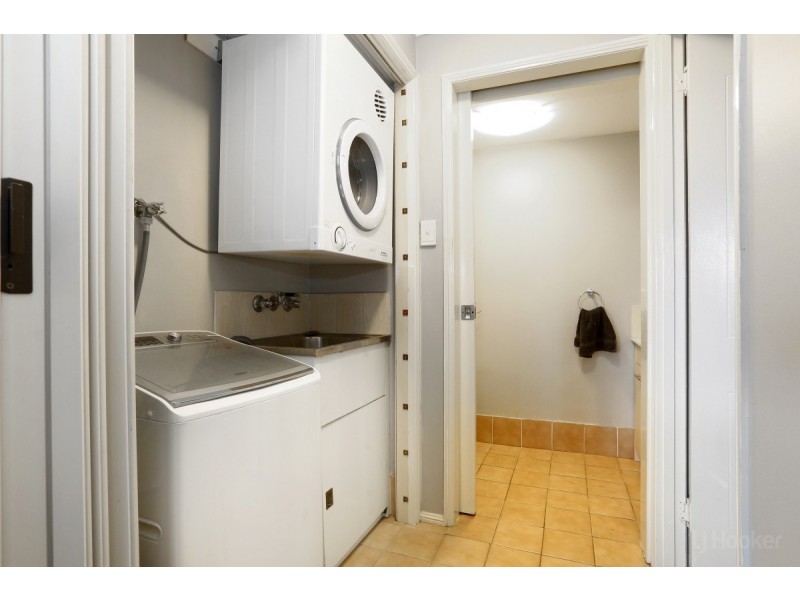 14/65 Bayview Street, Runaway Bay QLD 4216