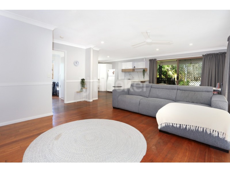 14 Tarni Street, Coombabah QLD 4216