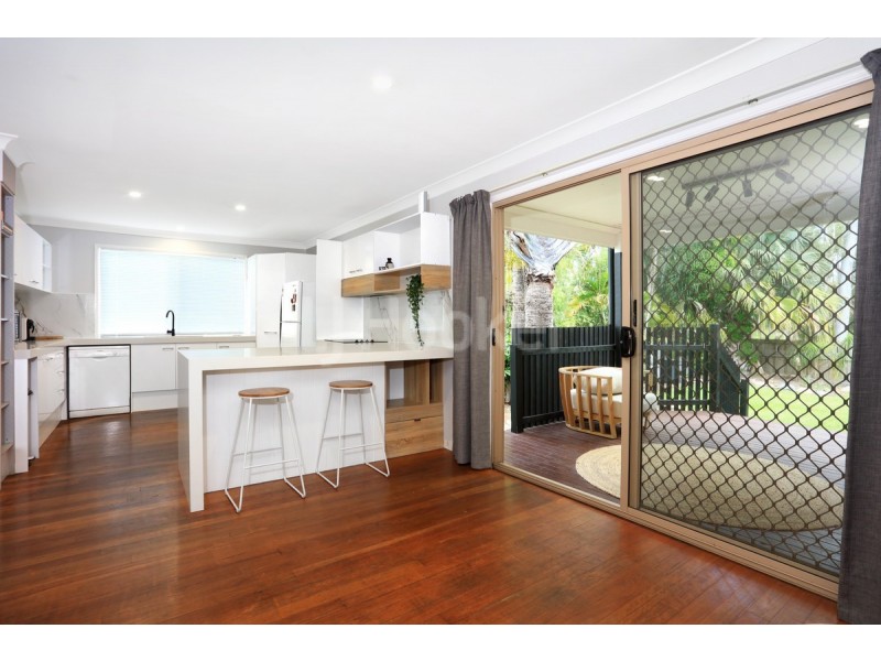 14 Tarni Street, Coombabah QLD 4216