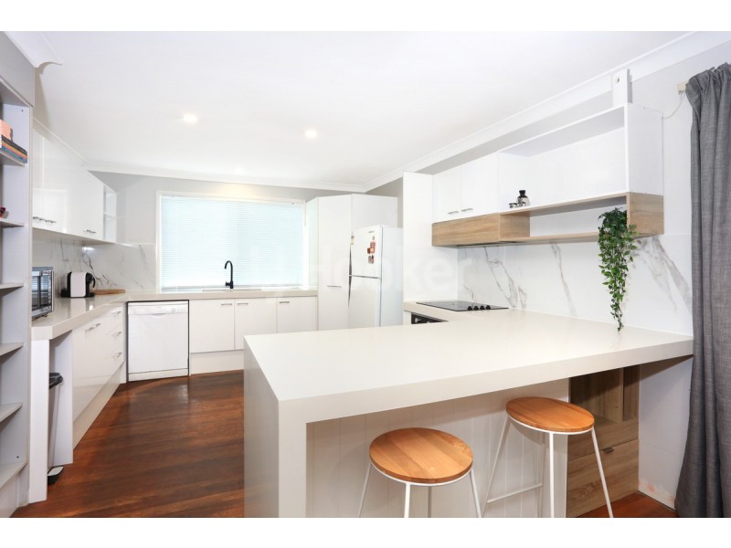 14 Tarni Street, Coombabah QLD 4216