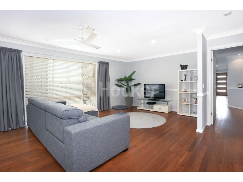 14 Tarni Street, Coombabah QLD 4216