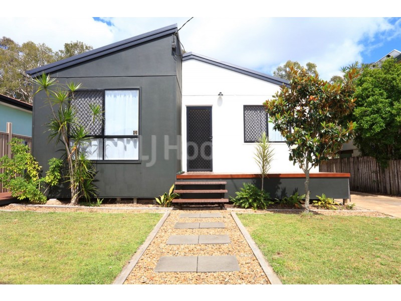 14 Tarni Street, Coombabah QLD 4216