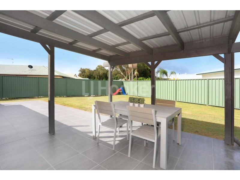 2/102 Kangaroo Avenue, Coombabah QLD 4216