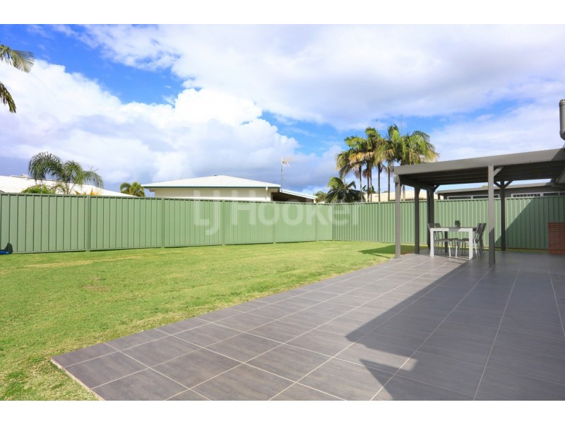 2/102 Kangaroo Avenue, Coombabah QLD 4216