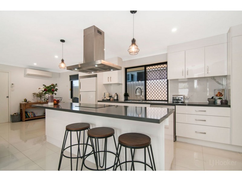 15 Bundarra Street, Coombabah QLD 4216