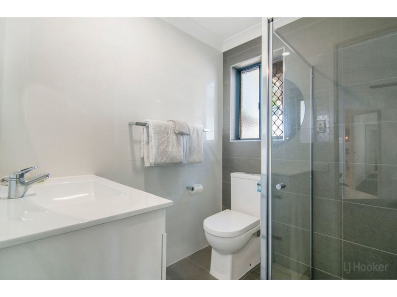 15 Bundarra Street, Coombabah QLD 4216