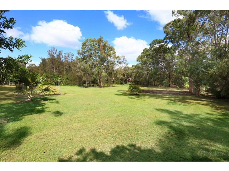 30 Riverdowns Crescent, Helensvale QLD 4212