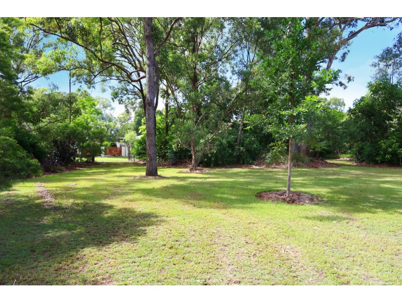 30 Riverdowns Crescent, Helensvale QLD 4212