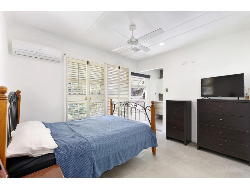 23 Bundarra Street, Coombabah QLD 4216