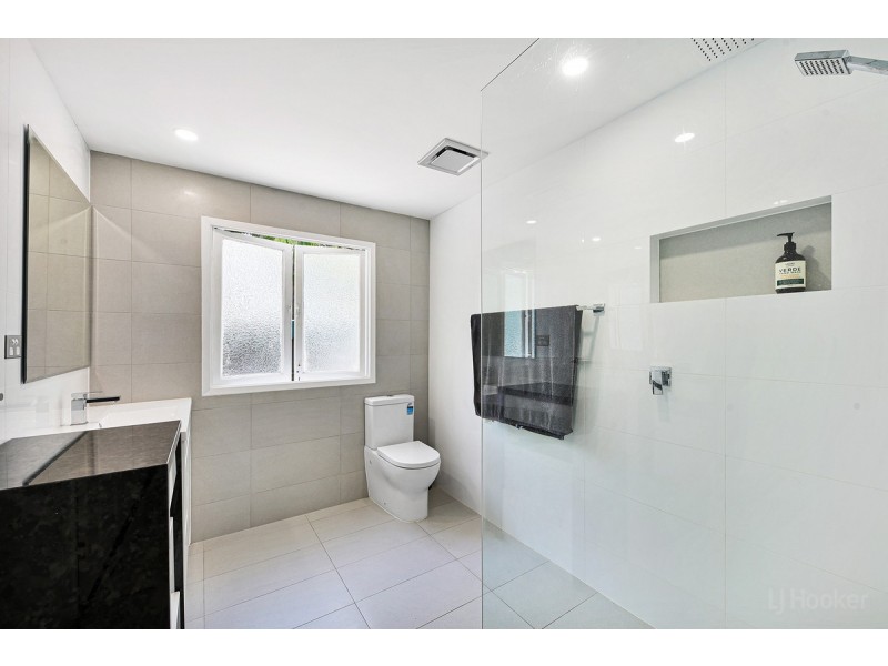 23 Bundarra Street, Coombabah QLD 4216