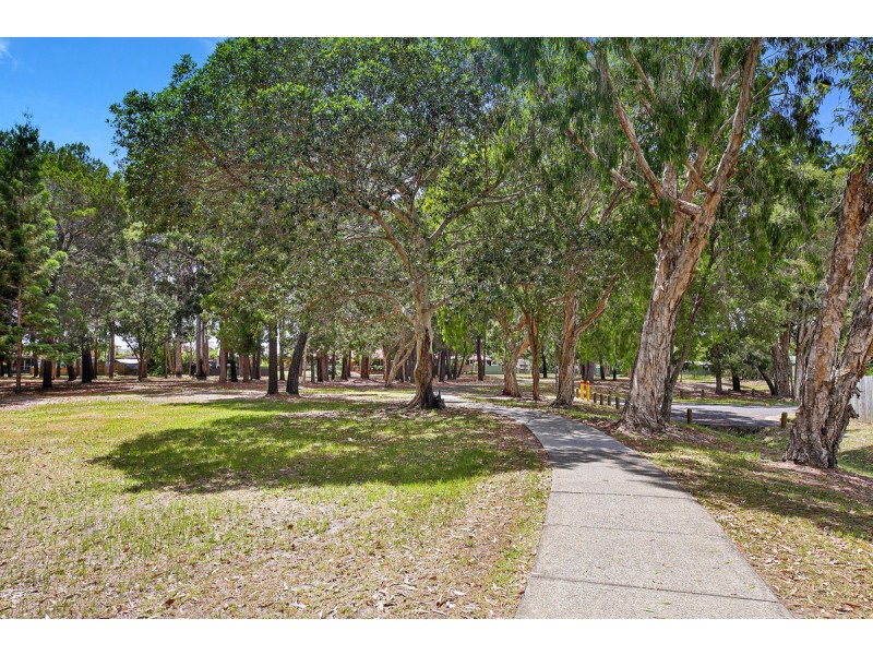 23 Bundarra Street, Coombabah QLD 4216