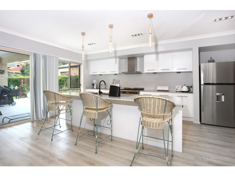 82 Graywillow Boulevard, Oxenford QLD 4210