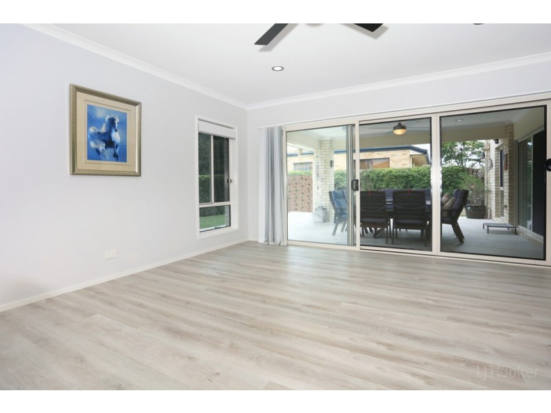 82 Graywillow Boulevard, Oxenford QLD 4210