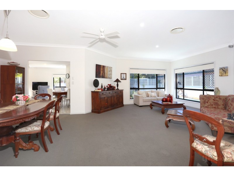 30 Tranquility Circuit, Helensvale QLD 4212