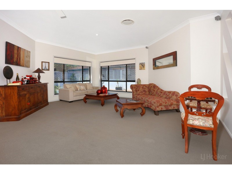 30 Tranquility Circuit, Helensvale QLD 4212