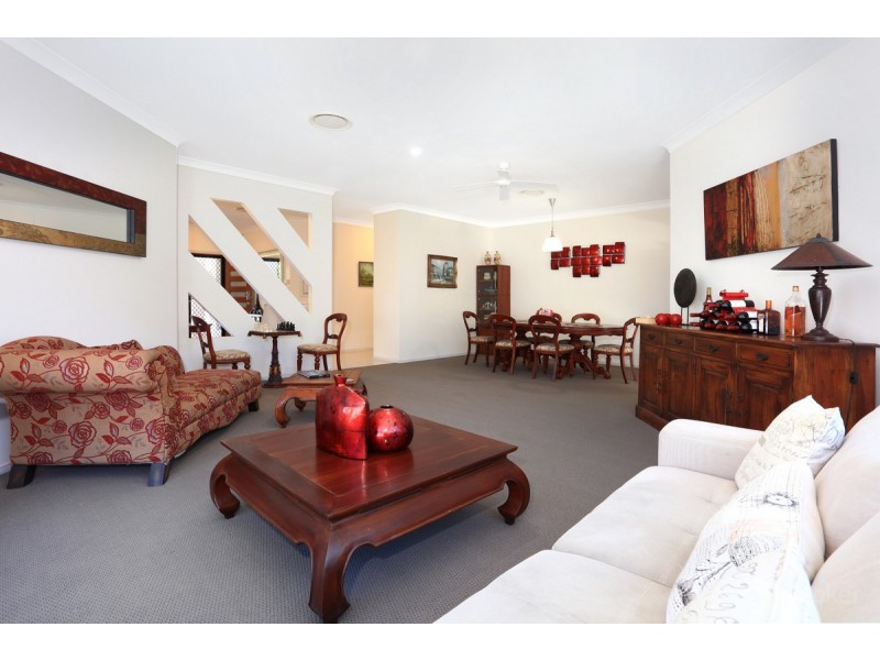 30 Tranquility Circuit, Helensvale QLD 4212