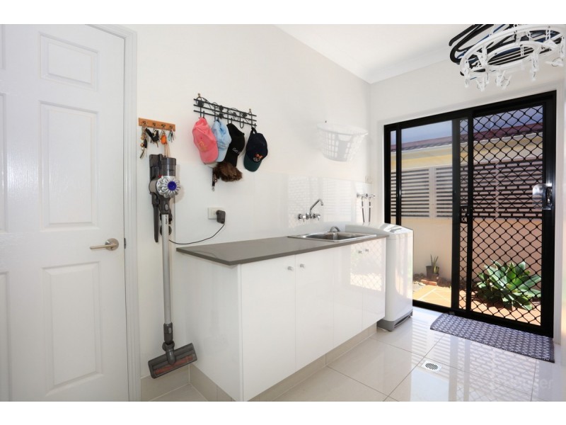 30 Tranquility Circuit, Helensvale QLD 4212