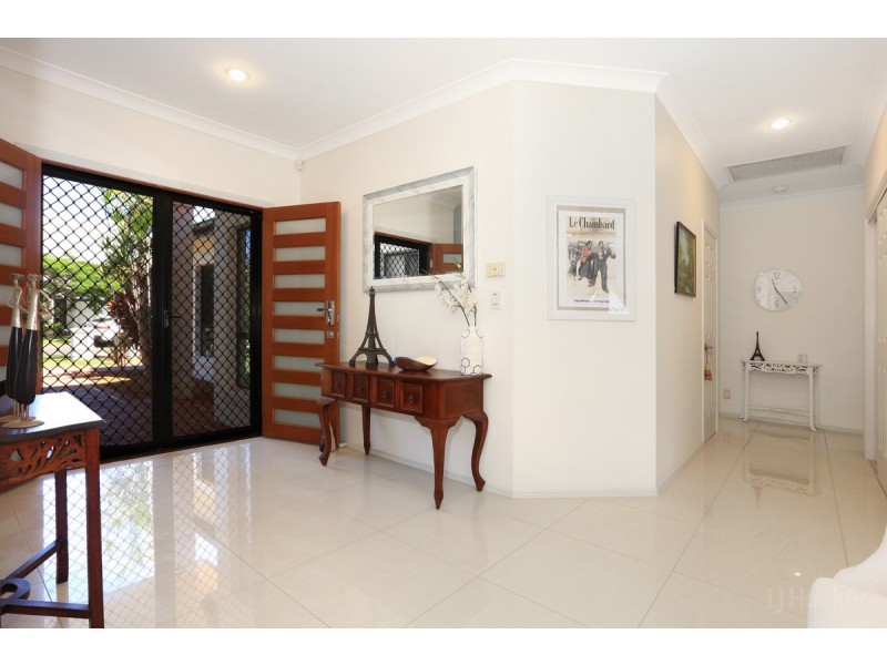 30 Tranquility Circuit, Helensvale QLD 4212