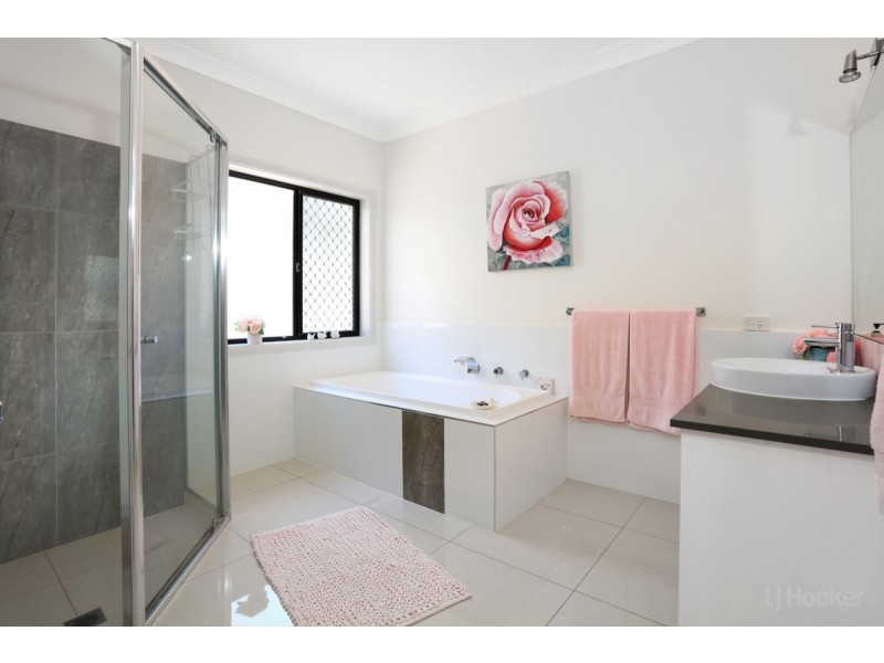 30 Tranquility Circuit, Helensvale QLD 4212