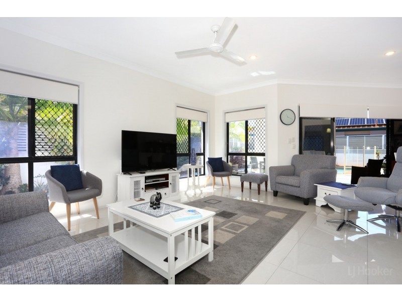 30 Tranquility Circuit, Helensvale QLD 4212