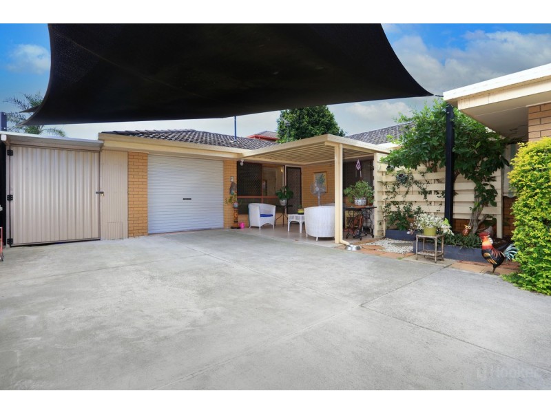 2/23 Victor Avenue, Paradise Point QLD 4216