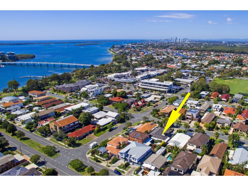 2/23 Victor Avenue, Paradise Point QLD 4216