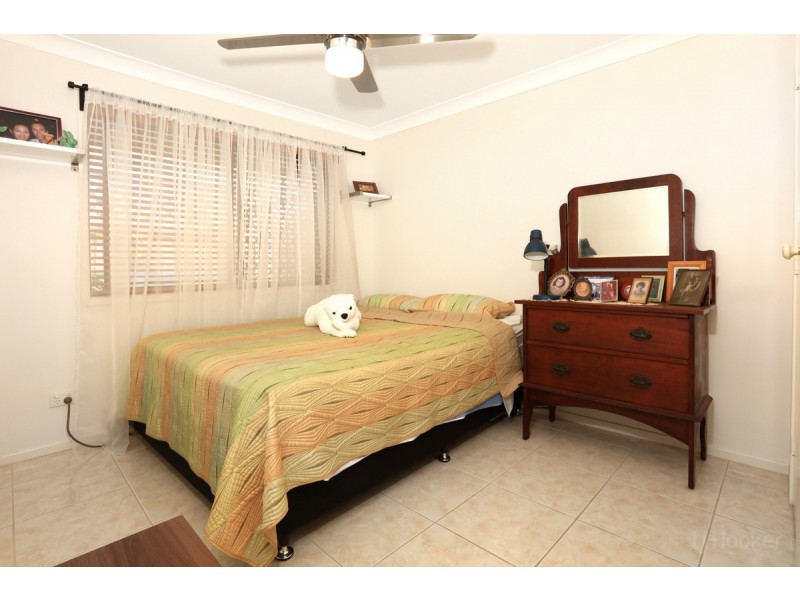 2/23 Victor Avenue, Paradise Point QLD 4216