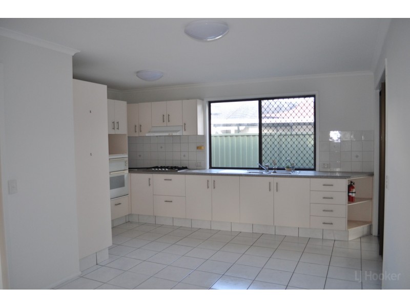 1/10 Telopea Street, Labrador QLD 4215