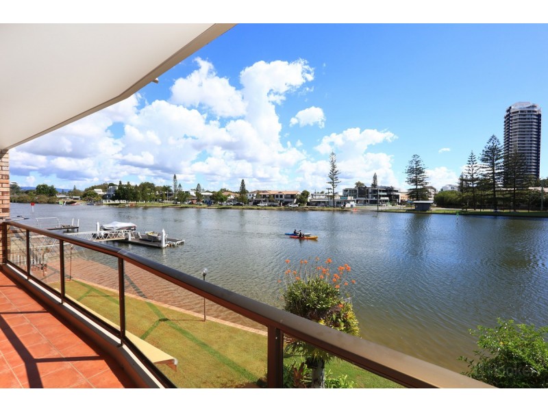 4/56 Back Street, Biggera Waters QLD 4216
