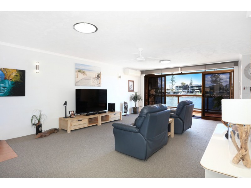 4/56 Back Street, Biggera Waters QLD 4216