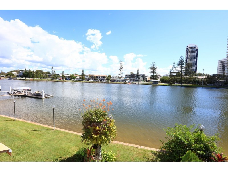 4/56 Back Street, Biggera Waters QLD 4216