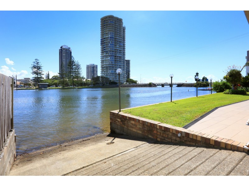 4/56 Back Street, Biggera Waters QLD 4216