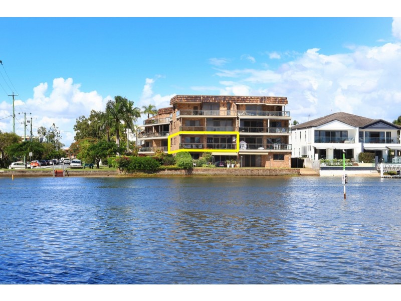 4/56 Back Street, Biggera Waters QLD 4216