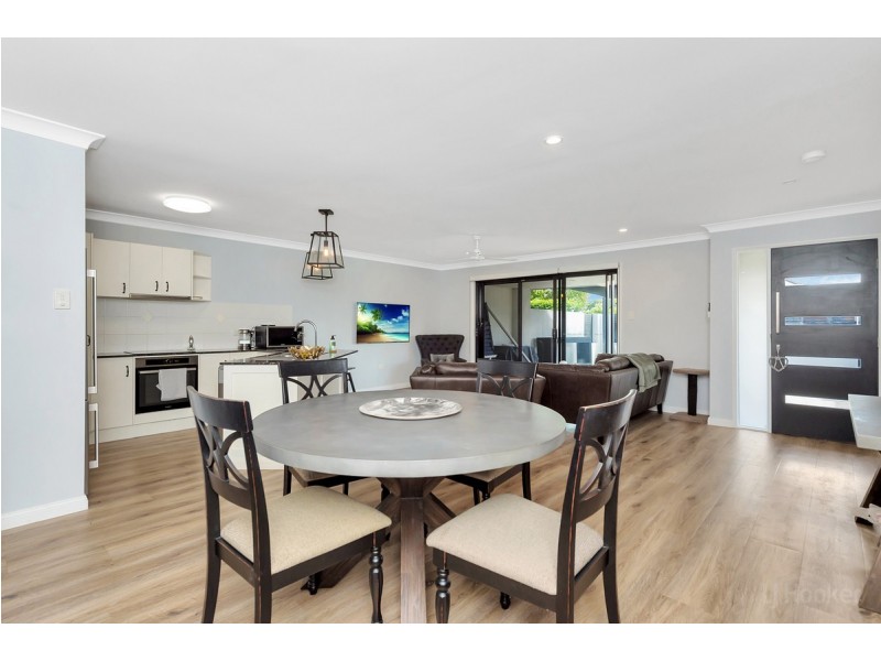 1/13 Sandhurst Crescent, Upper Coomera QLD 4209