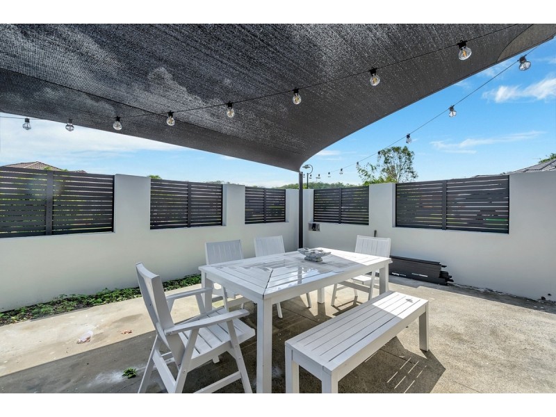 1/13 Sandhurst Crescent, Upper Coomera QLD 4209