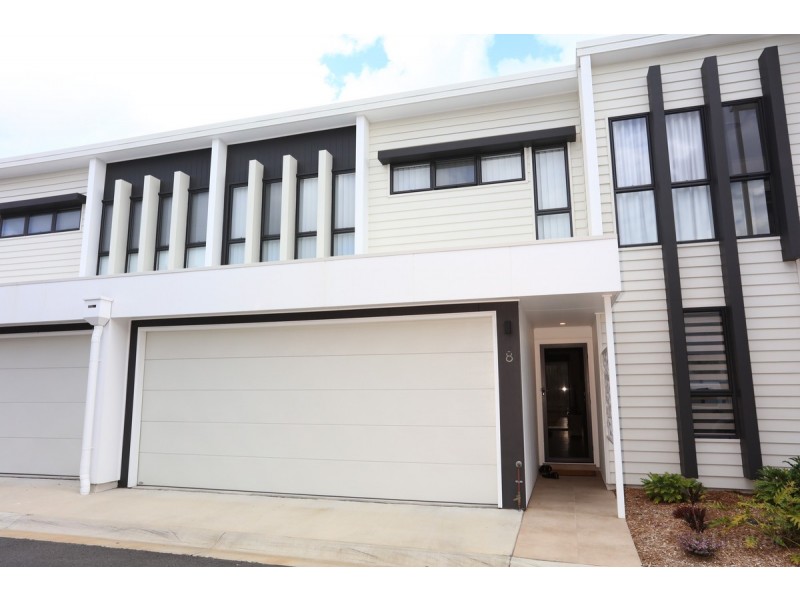 8/4 Hansford Road, Coombabah QLD 4216