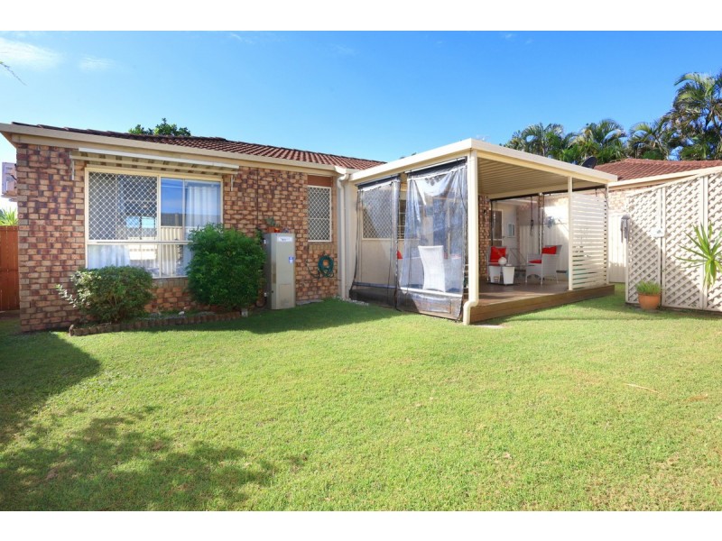 2/6 Crystal Reef Drive, Coombabah QLD 4216