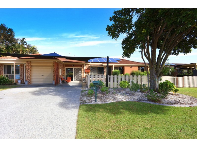 2/6 Crystal Reef Drive, Coombabah QLD 4216