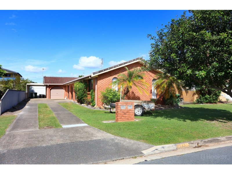 16 Scoter Avenue, Paradise Point QLD 4216
