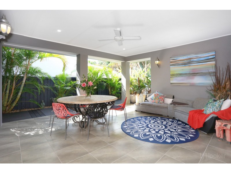 15 Leeside Place, Hope Island QLD 4212