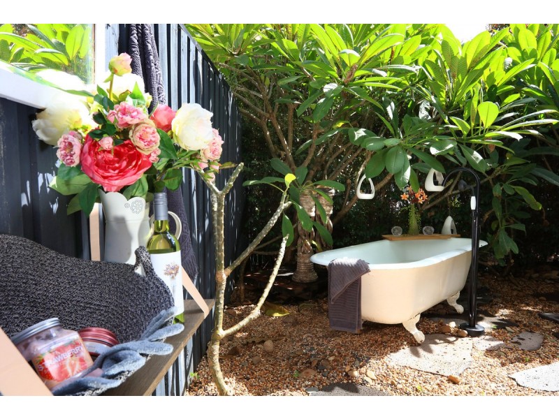 15 Leeside Place, Hope Island QLD 4212