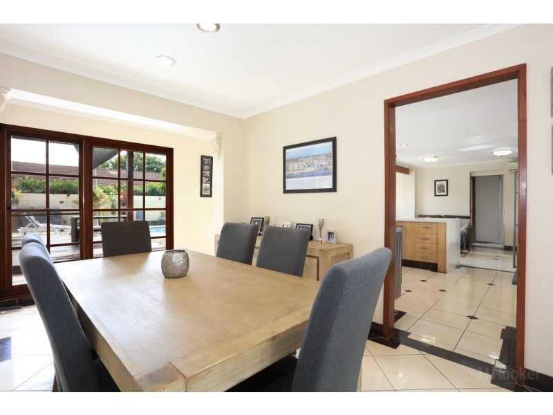 35 Thrush Avenue, Paradise Point QLD 4216