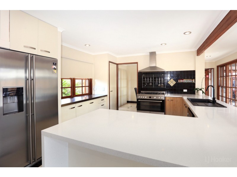 35 Thrush Avenue, Paradise Point QLD 4216